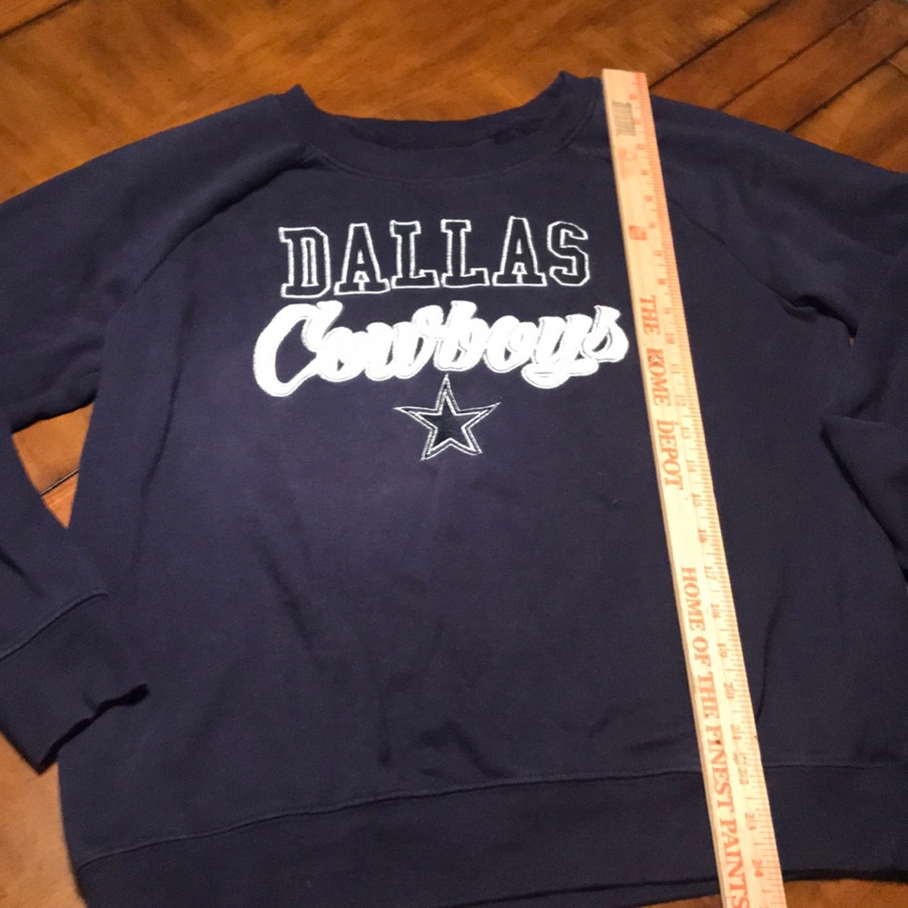 Ladies Dallas Cowboys sweatshirt size large